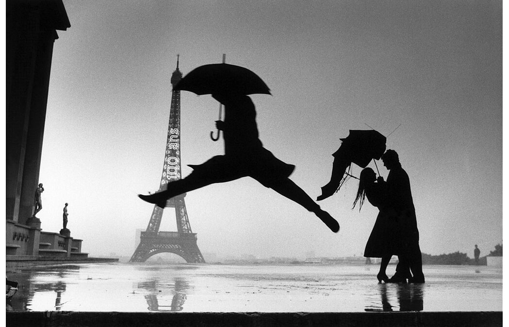 Eliott Erwitt, “Paris, France”, 1989
